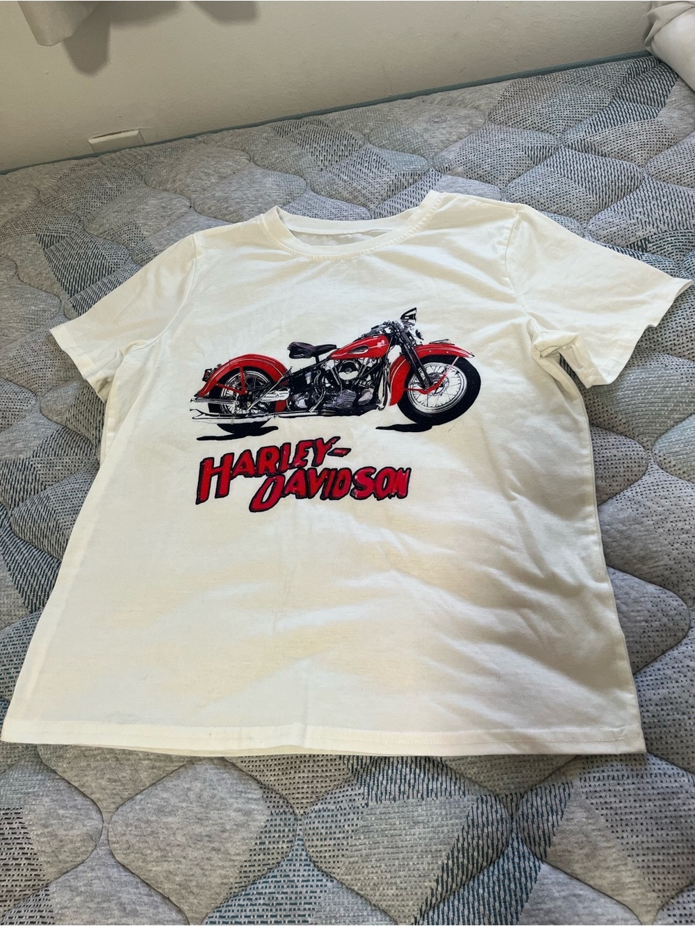 Harley-Davidson White Tee with Red Motorcycle Graphic and Black Accents